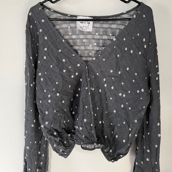 Macy's Sadie & Sage Cropped Blouse - Picture 1 of 2